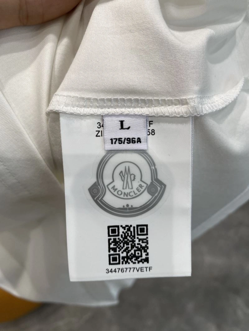 Moncler T-Shirts Compact 141293