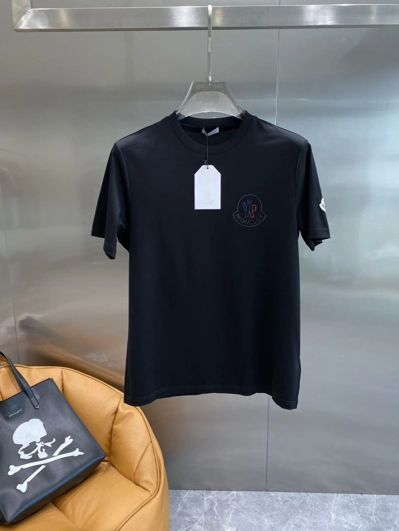 Comfortable Moncler T-Shirts 141302