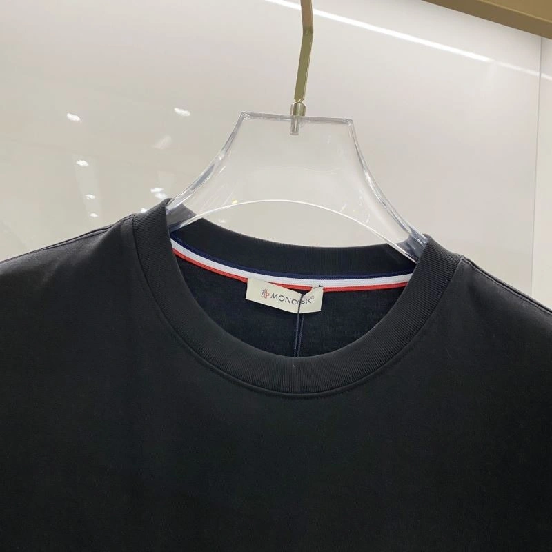 Classic Moncler T-Shirts 141290