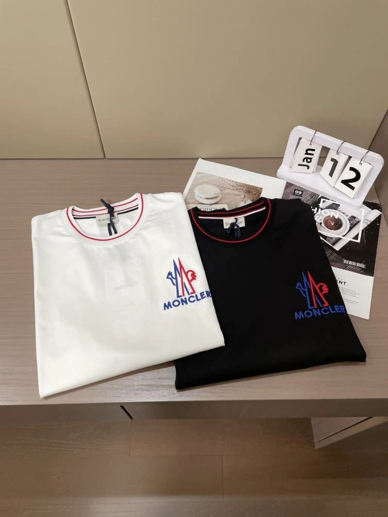 Moncler T-Shirts RelaxedFit 141289