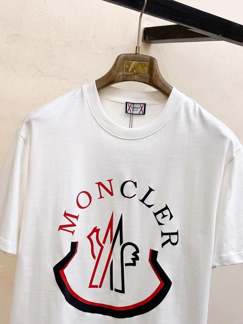 Moncler T-Shirts Vibrant 141277