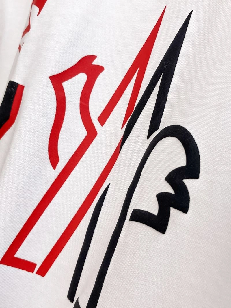 Moncler T-Shirts Vibrant 141277