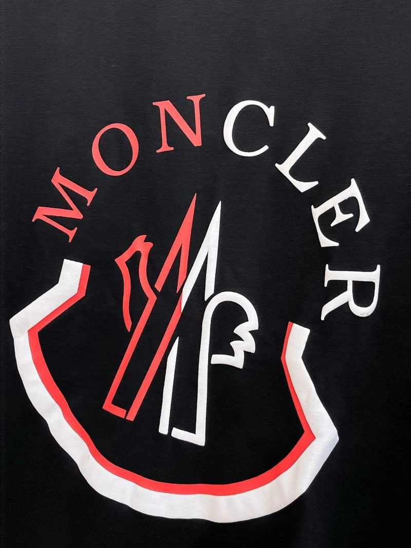FashionForward Moncler T-Shirts 141286