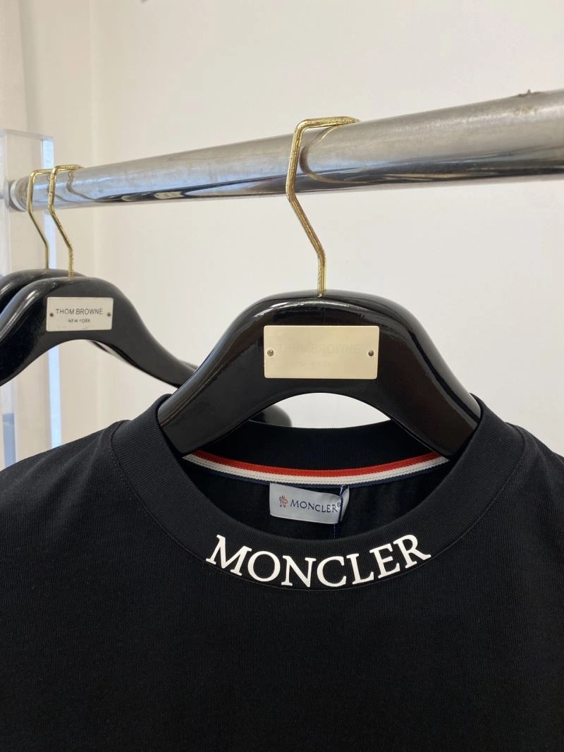 Moncler T-Shirts Attractive 141274