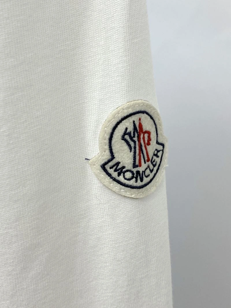 Moncler T-Shirts Casual 141272
