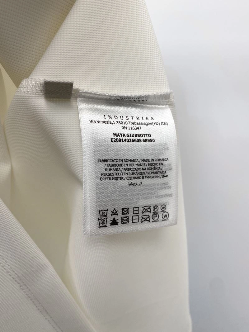 Moncler T-Shirts Breathable 141301