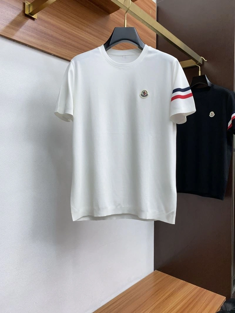 Moncler T-Shirts Supportive 141264