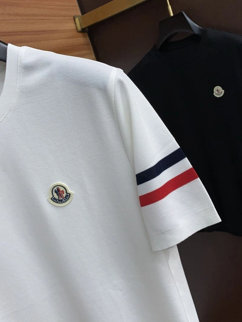 Moncler T-Shirts Supportive 141264