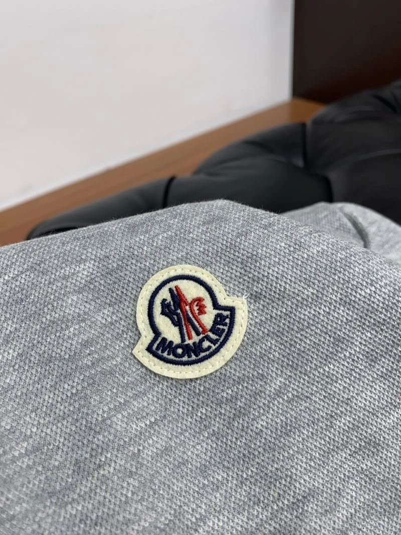 Moncler T-Shirts ZipUp 141263