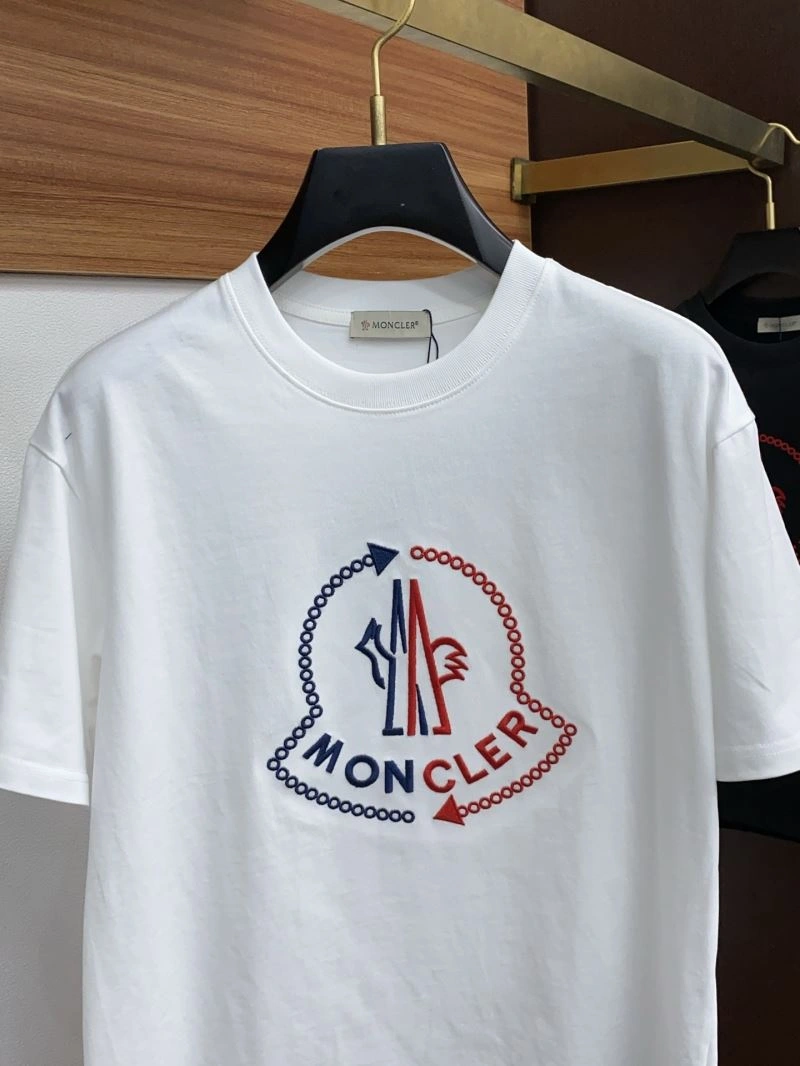 Moncler T-Shirts TimelessDesign 141262