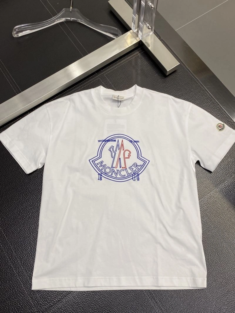 Moncler T-Shirts ComfortFit 141270