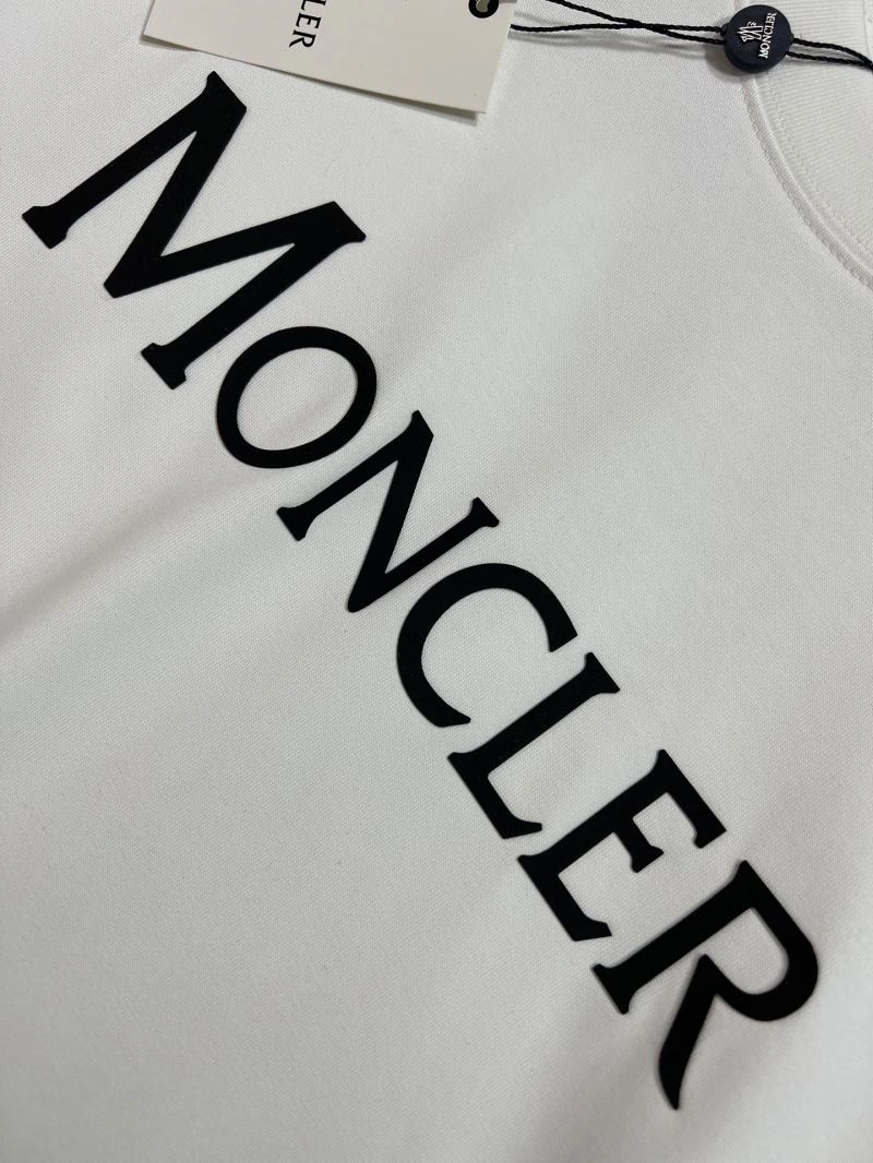 Moncler T-Shirts Stretchable 141258