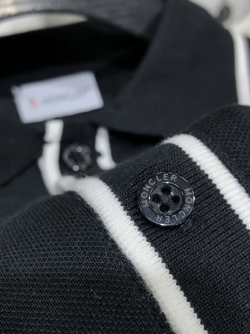 Moncler T-Shirts TechFriendly 141104