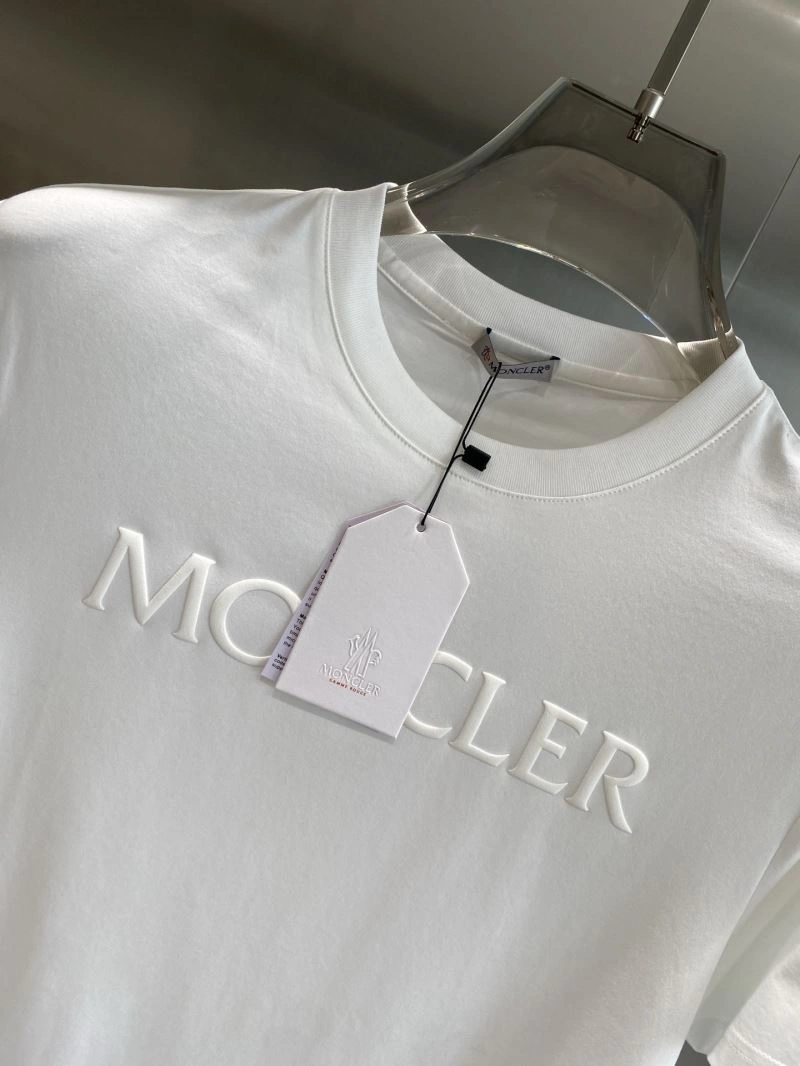 Moncler T-Shirts Durable 141102