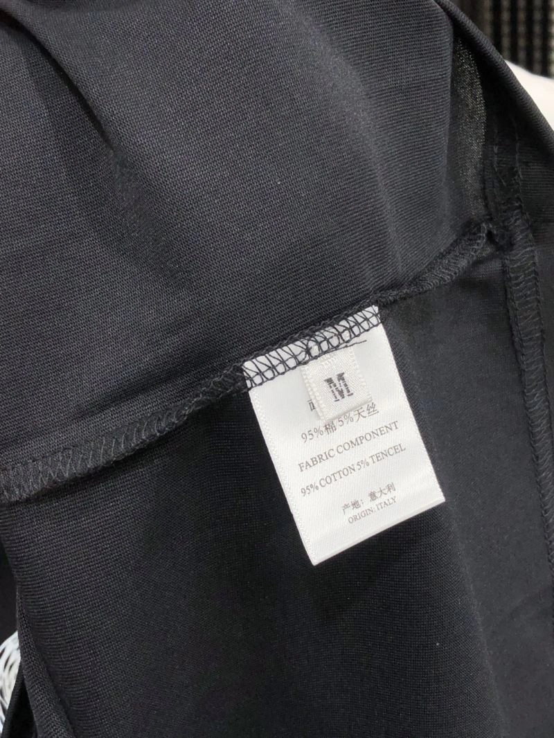 Moncler T-Shirts FashionForward 141100