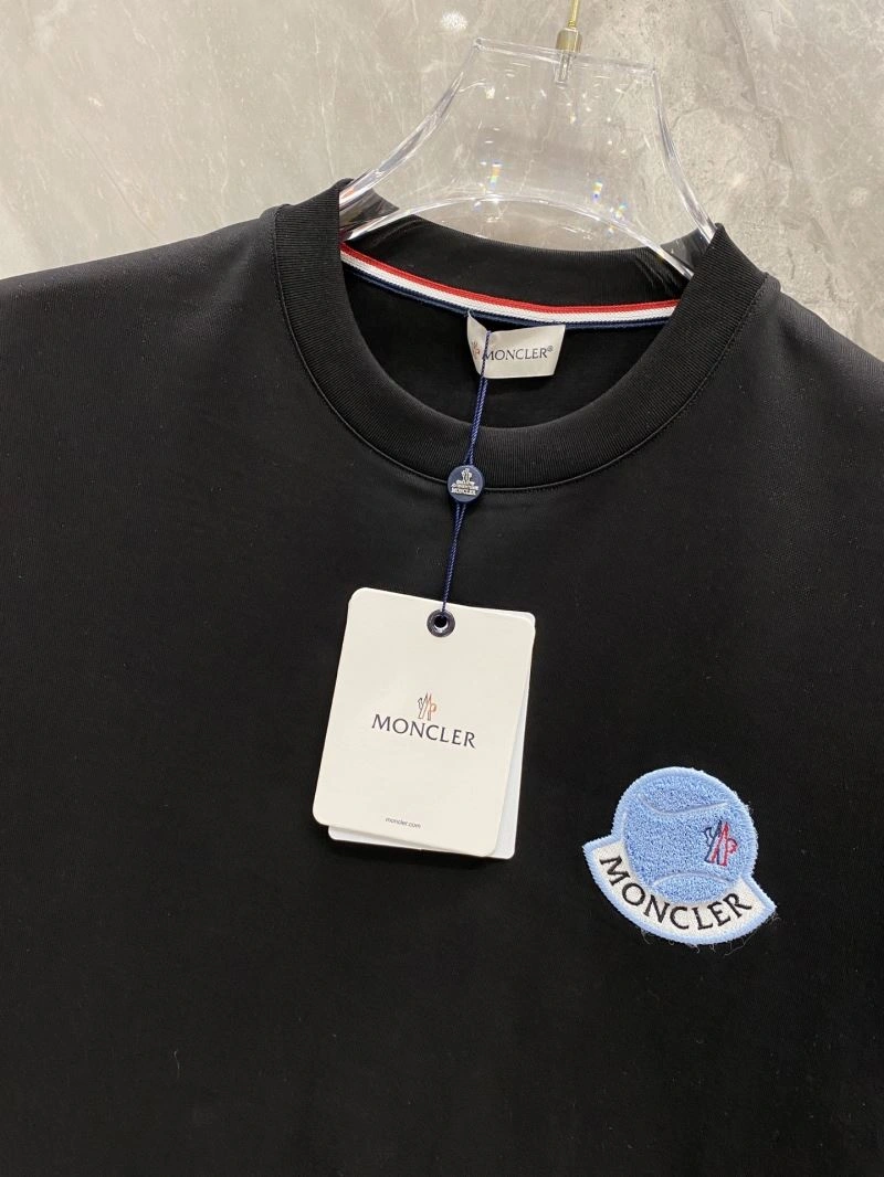 Stylish Moncler T-Shirts 141096