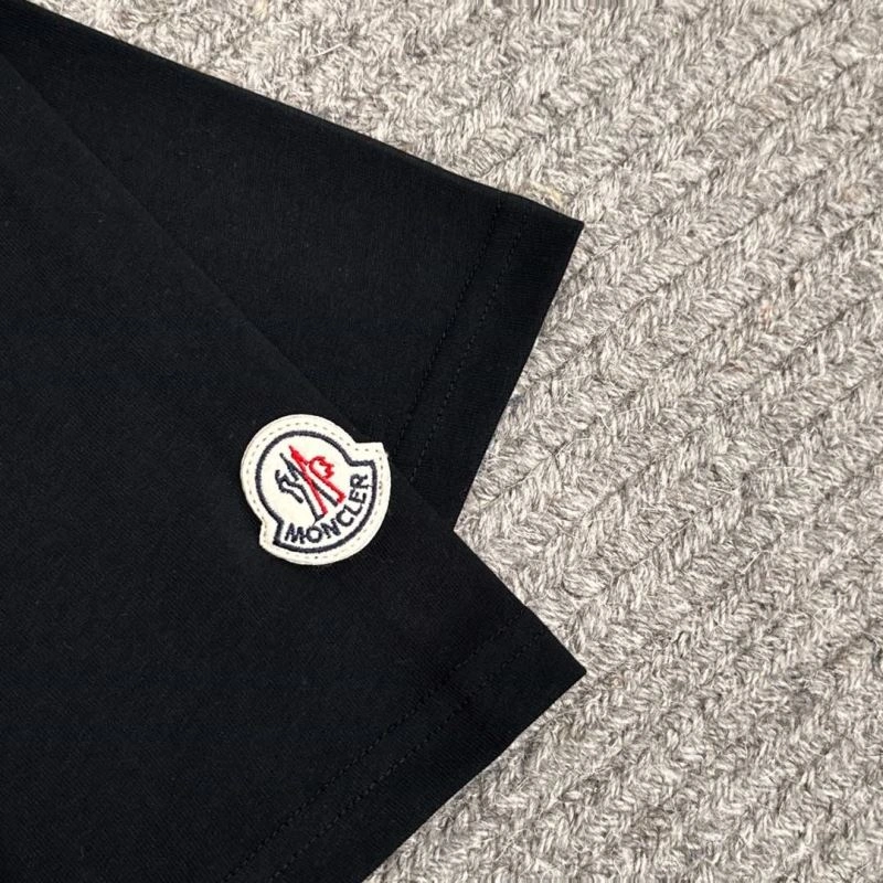 Moncler T-Shirts ModernLook 141085