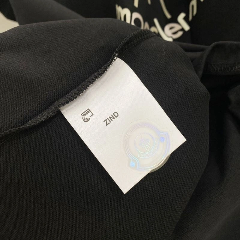 Moncler T-Shirts AllSeason 141076