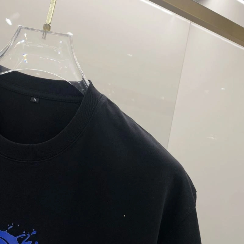 Moncler T-Shirts Versatile 141080