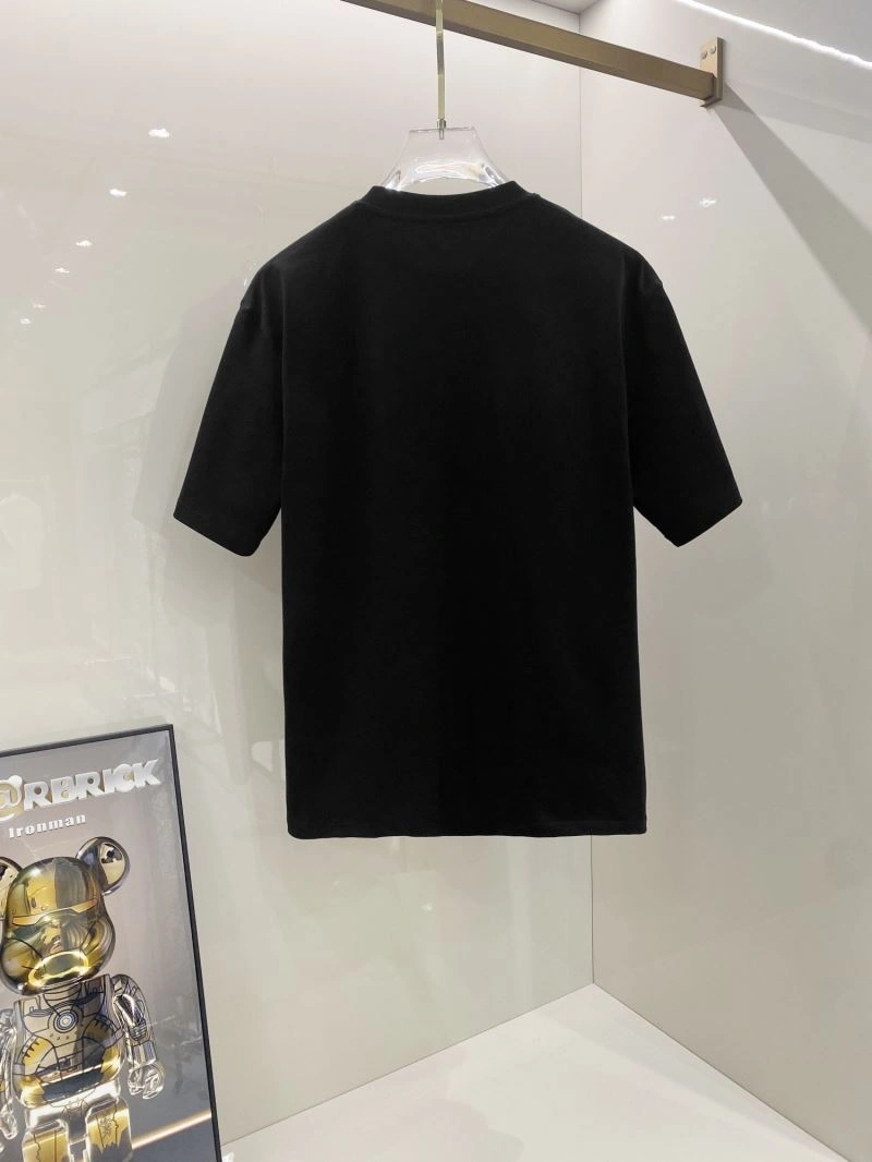 Moncler T-Shirts Versatile 141080