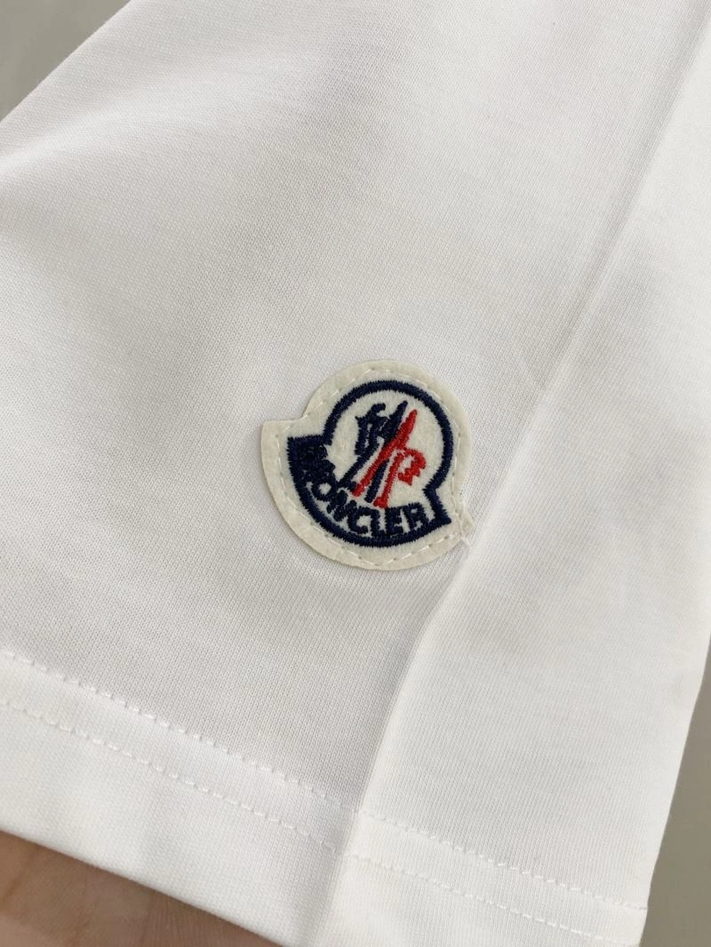 Premium Moncler T-Shirts 141081