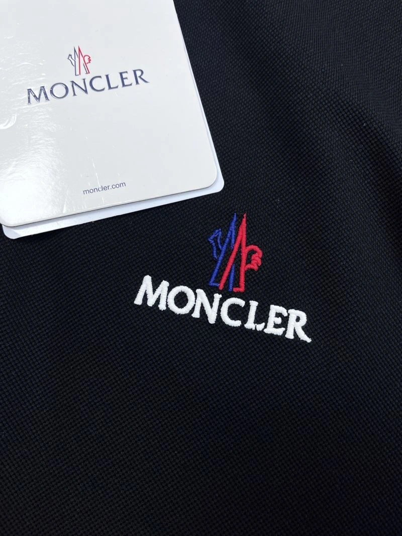 Moncler T-Shirts RelaxedFit 141090