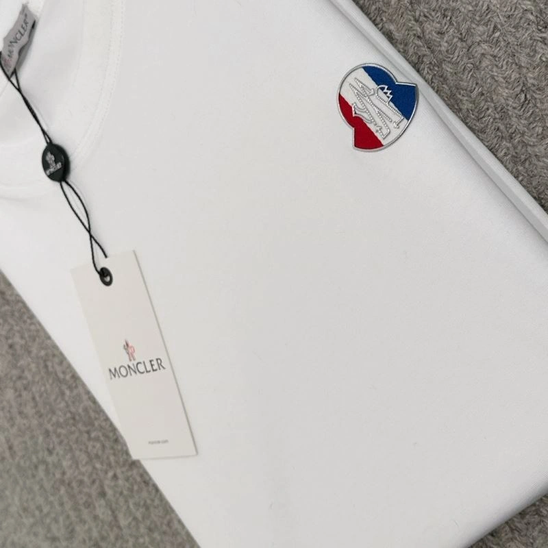 Moncler T-Shirts Upgraded 141071