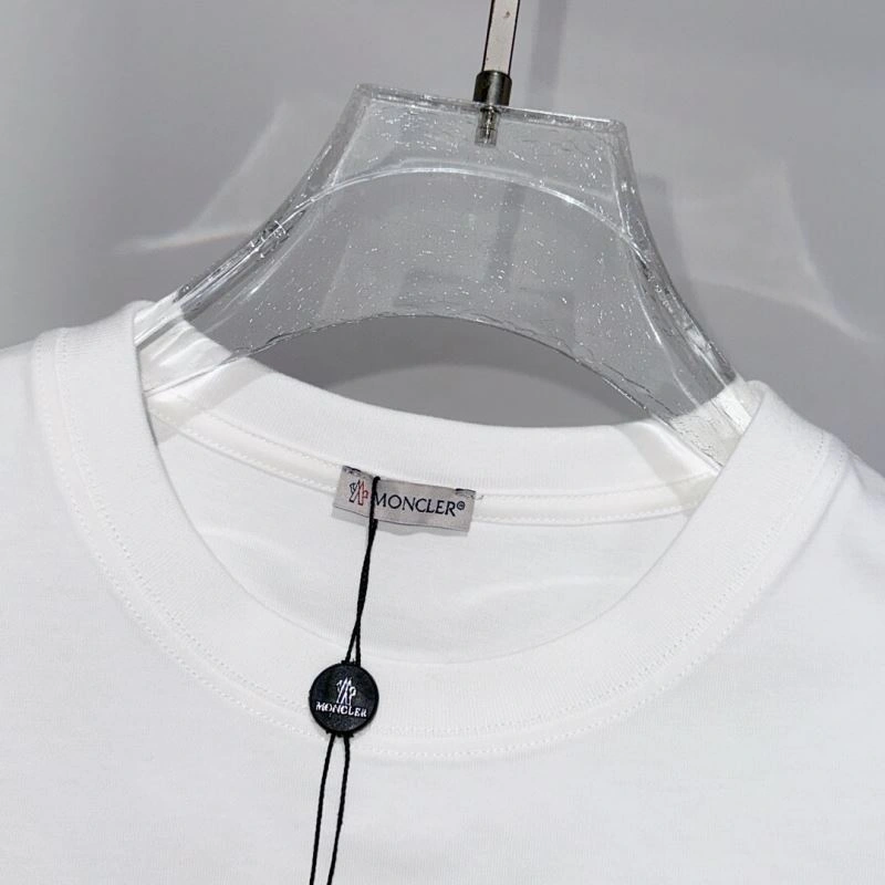 Moncler T-Shirts Upgraded 141071