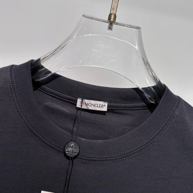 Moncler T-Shirts Premium 141083