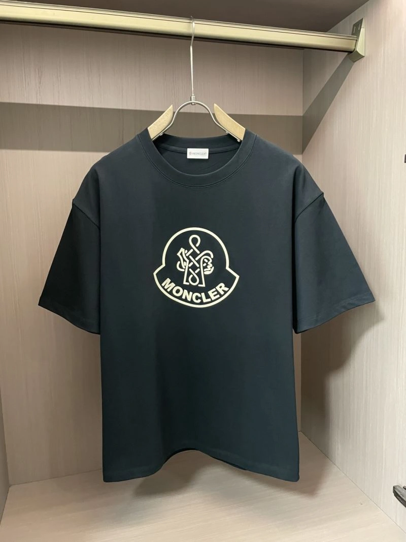 Moncler T-Shirts FlexibleFit 141093