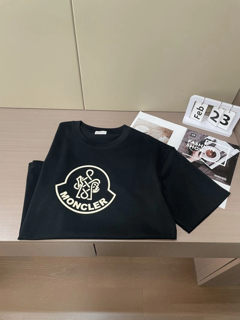 Moncler T-Shirts FlexibleFit 141093
