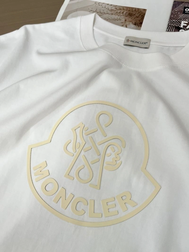 Moncler T-Shirts FlexibleFit 141093