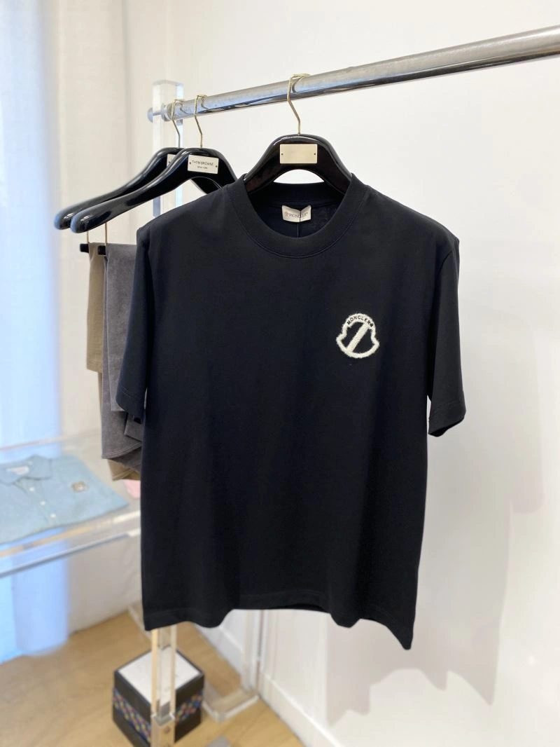Moncler T-Shirts Sustainable 141068