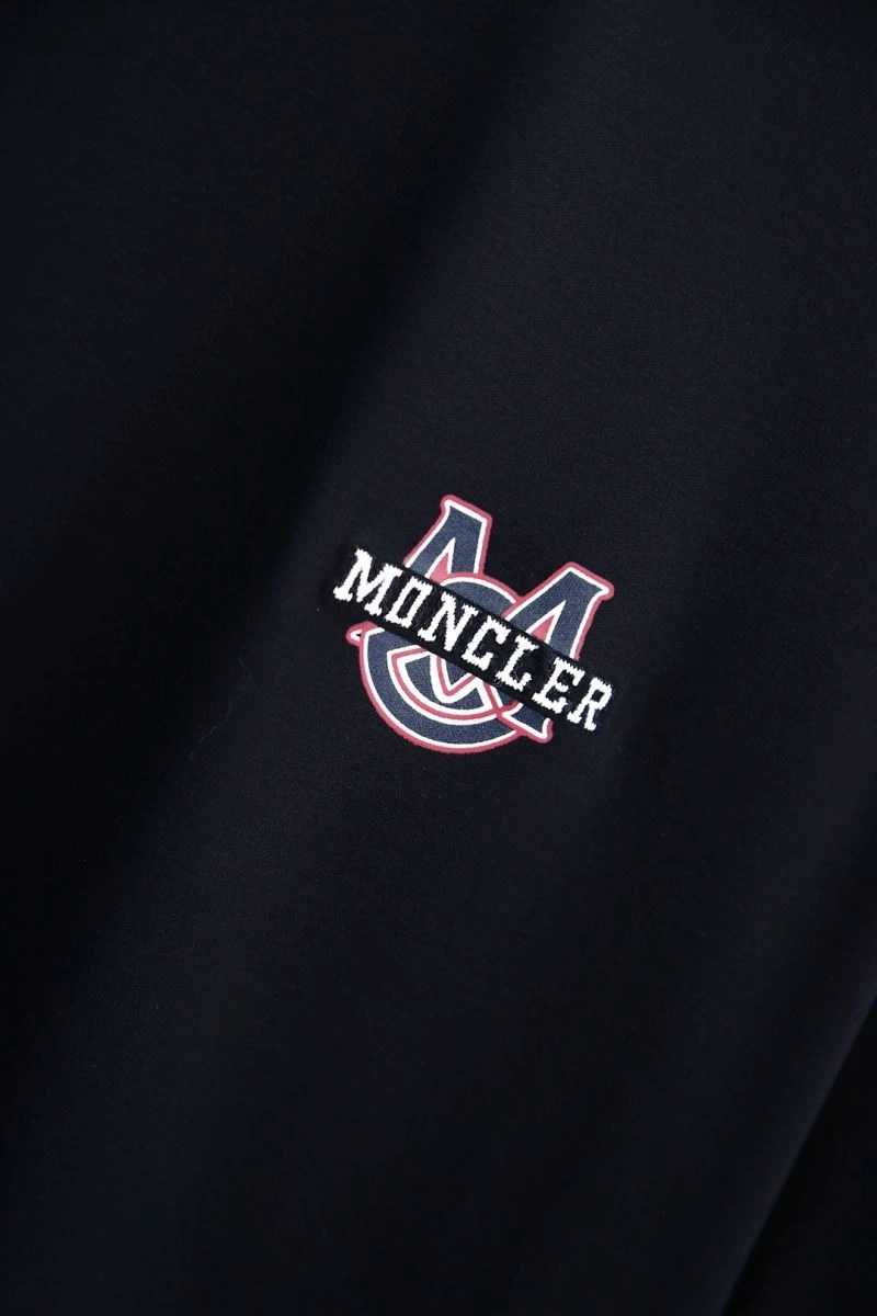 Moncler T-Shirts Supportive 141069