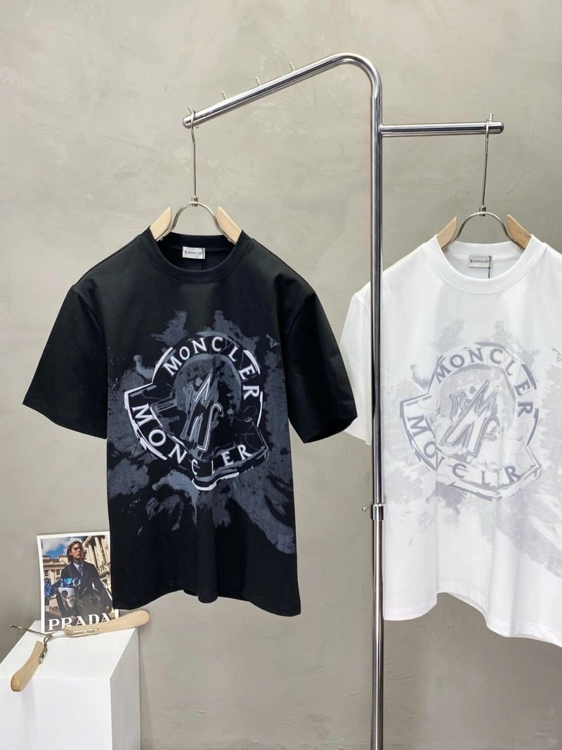 Moncler T-Shirts FashionForward 141062