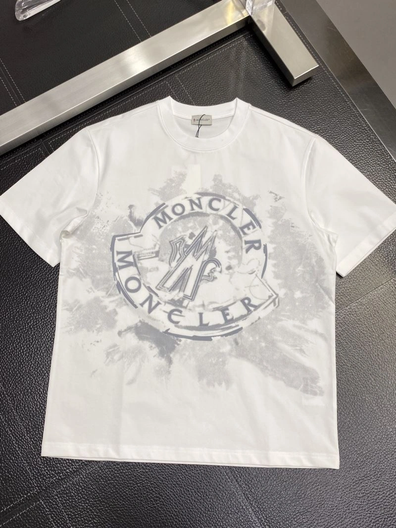 Moncler T-Shirts FashionForward 141062