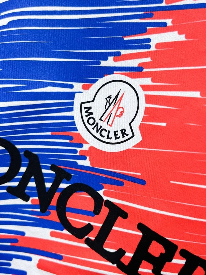 Moncler T-Shirts Cozy 141049