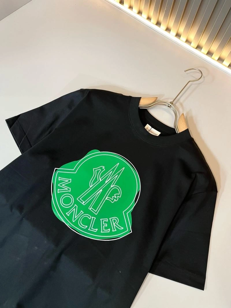 Moncler T-Shirts TechFriendly 141035