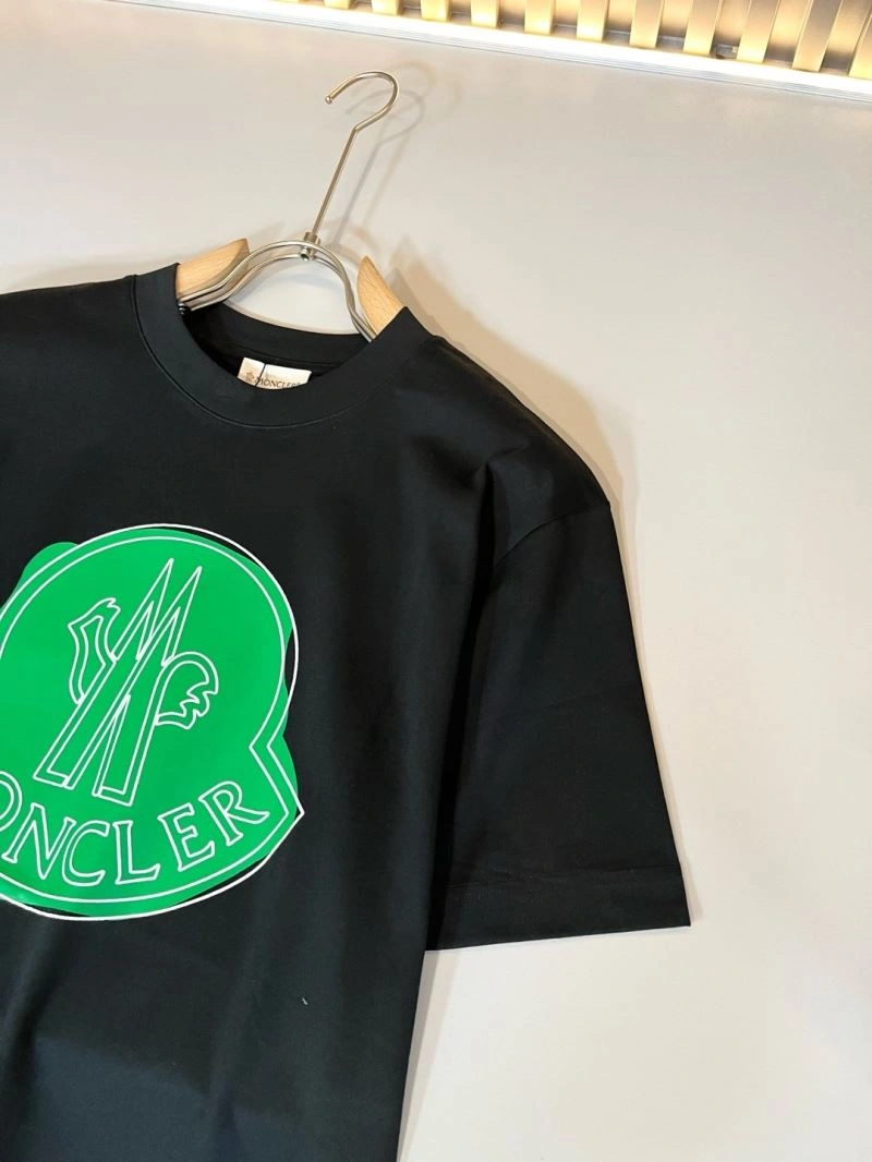 Moncler T-Shirts TechFriendly 141035