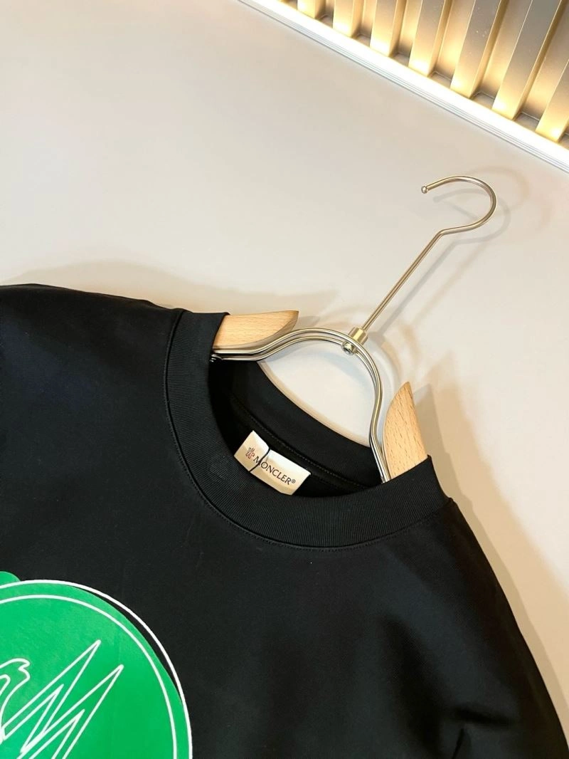 Moncler T-Shirts TechFriendly 141035