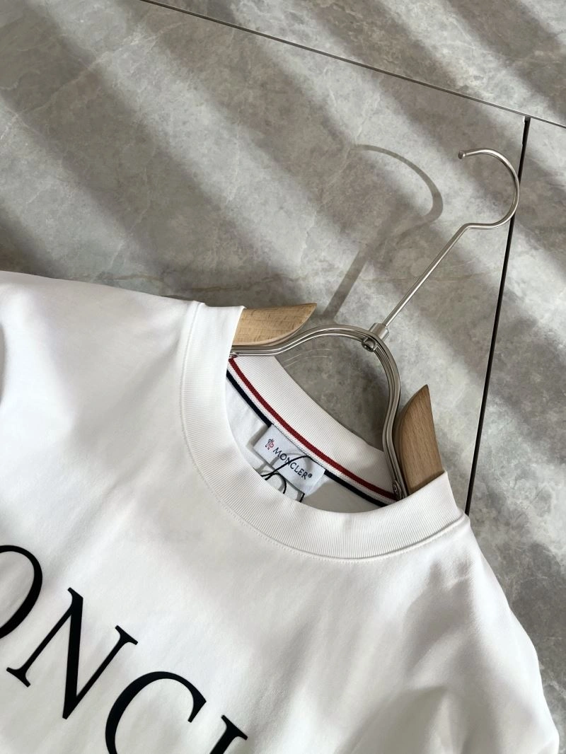 Moncler T-Shirts Tailored 141043