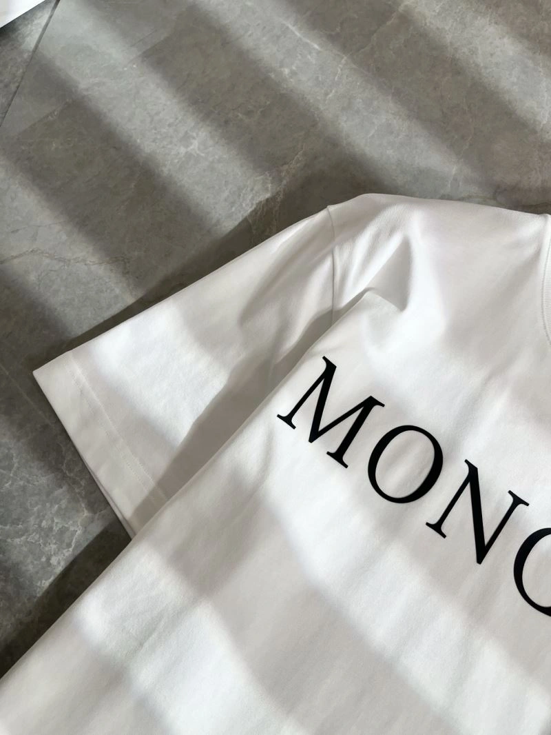 Moncler T-Shirts Tailored 141043