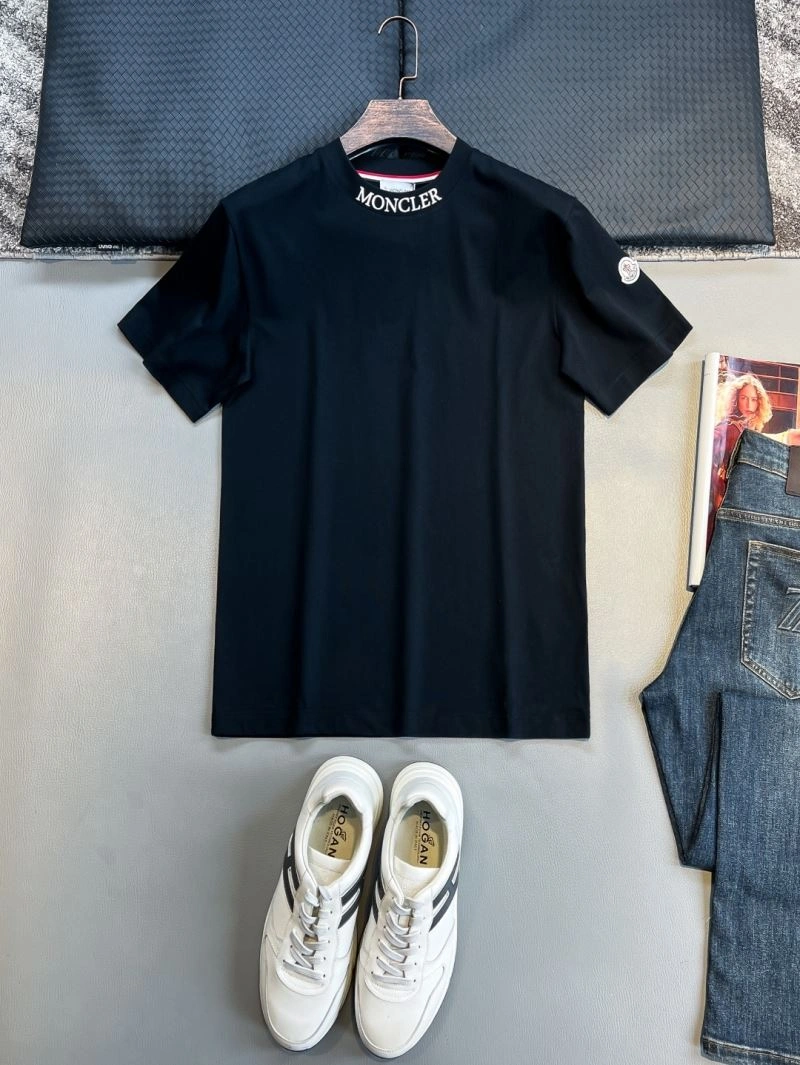 Moncler T-Shirts GoAnywhere 141036