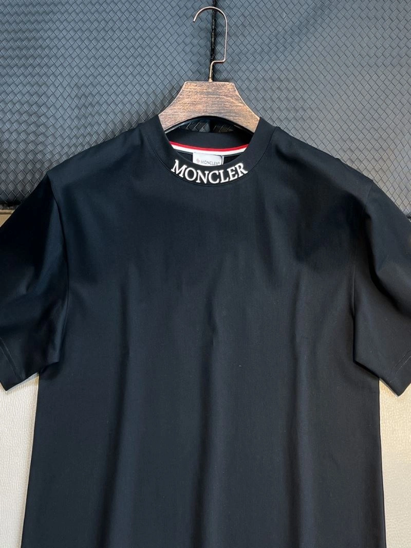 Moncler T-Shirts GoAnywhere 141036