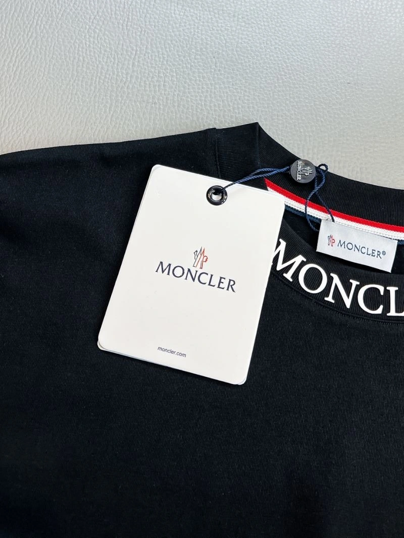 Moncler T-Shirts GoAnywhere 141036