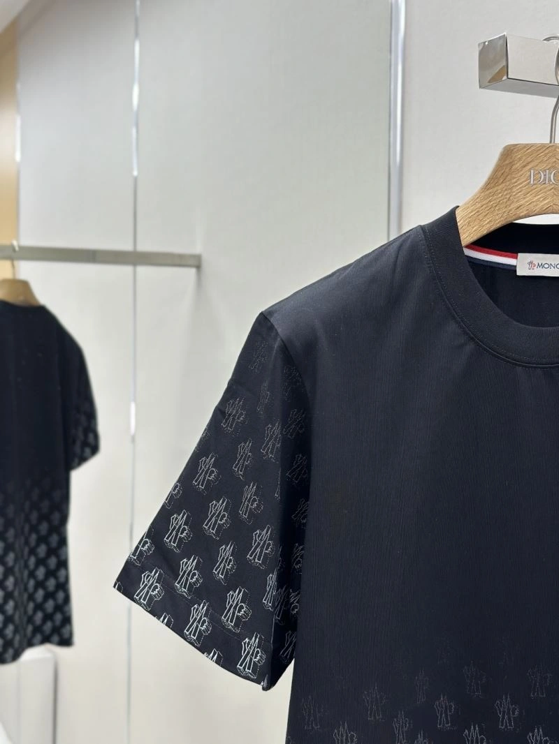 Moncler T-Shirts Comfortable 141029