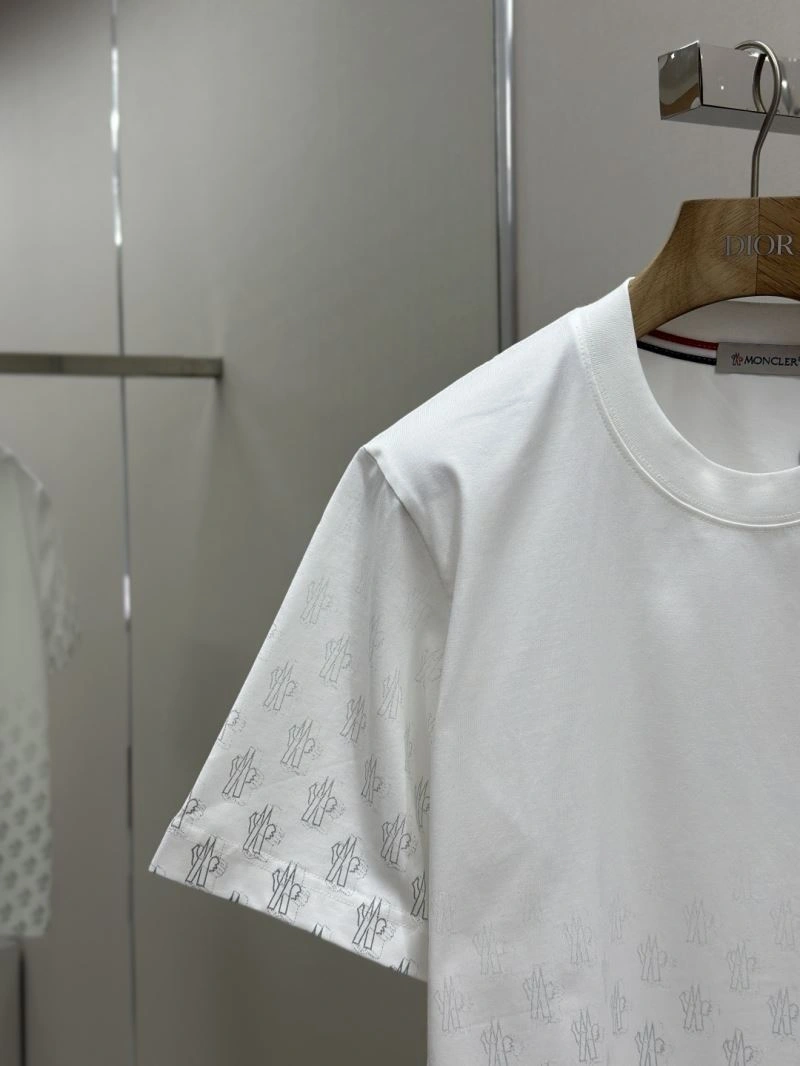 ZipUp Moncler T-Shirts 141040