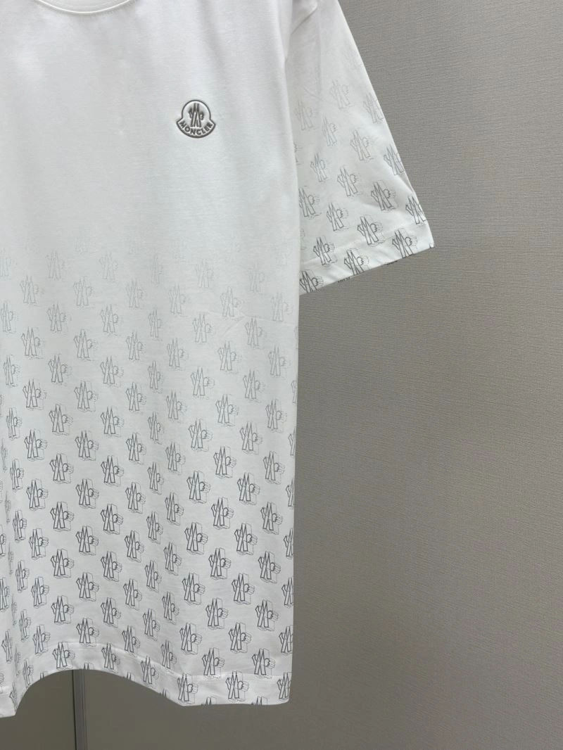 ZipUp Moncler T-Shirts 141040