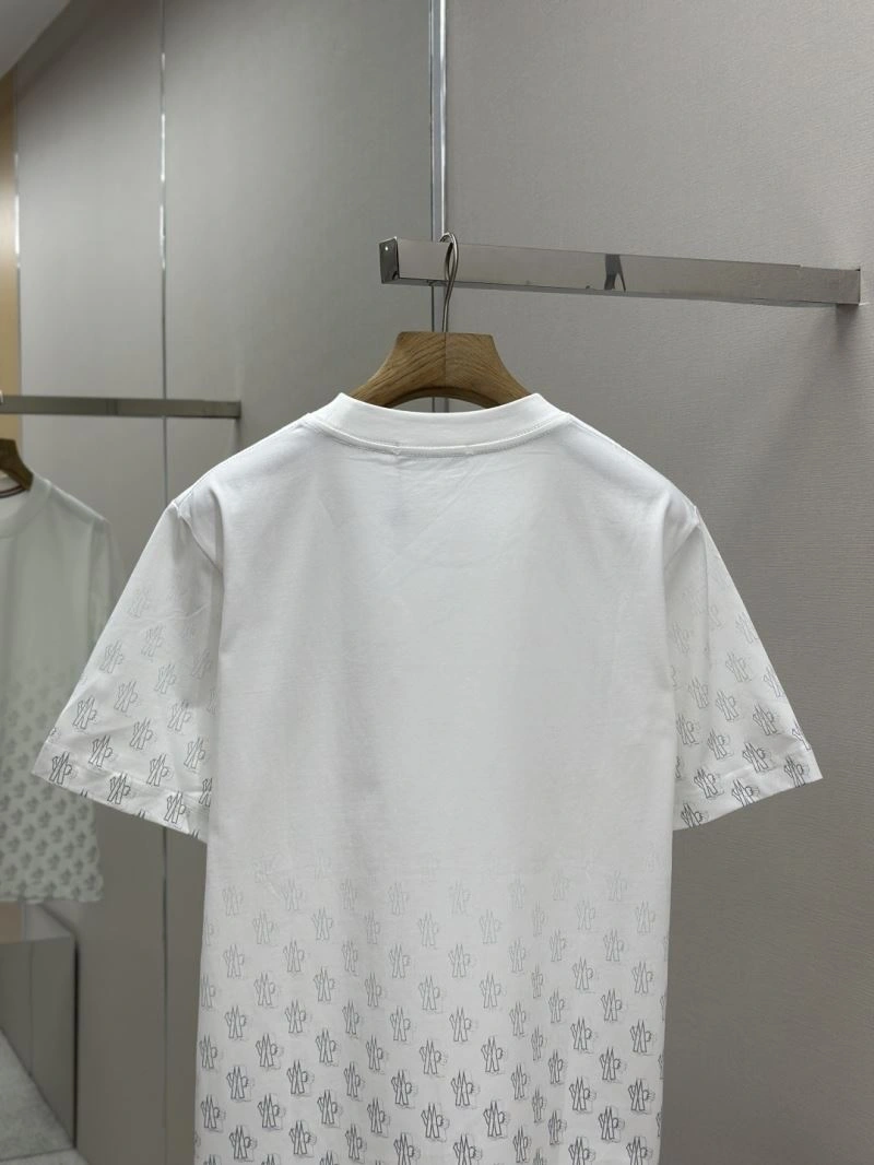 ZipUp Moncler T-Shirts 141040