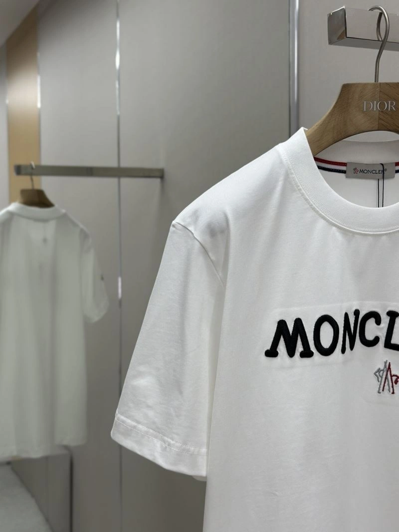 Lightweight Moncler T-Shirts 141028